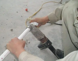 西乡塘漏水维修电话